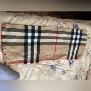 Burberry scarf